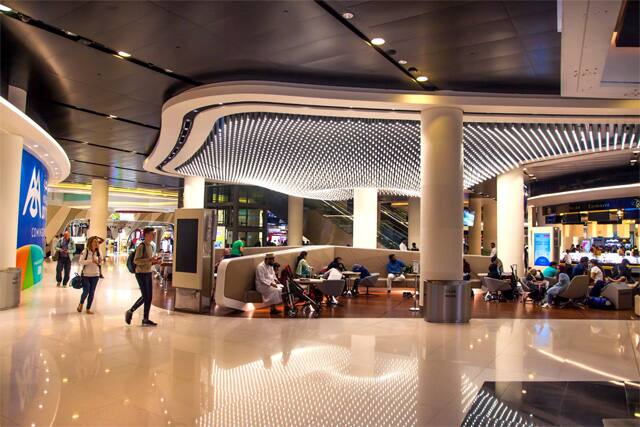 阿曼机场旗下的塞拉莱国际机场、杜古姆国际机场、马斯喀特国际机场